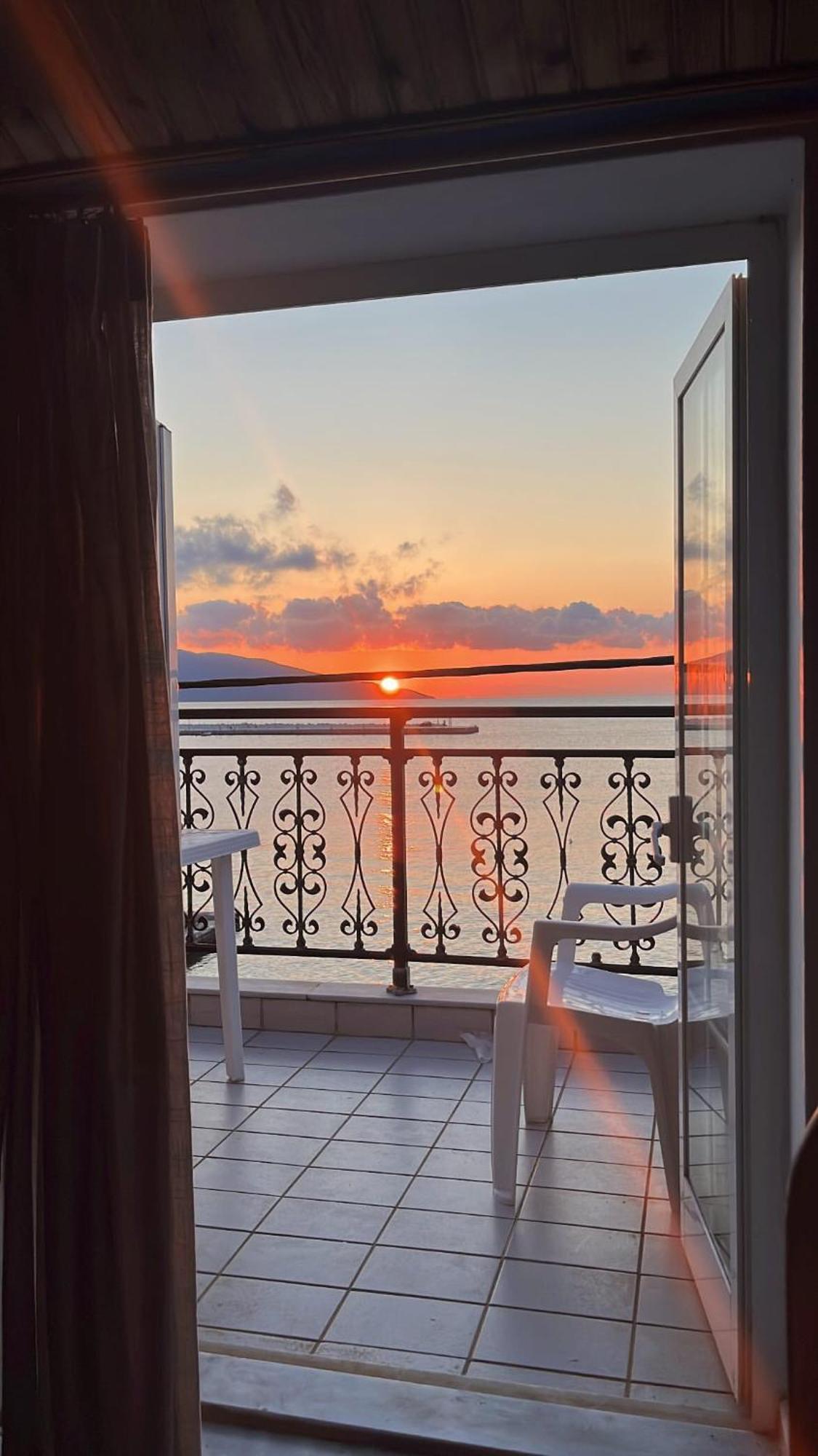Sea Side Studios Agia Efimia Buitenkant foto